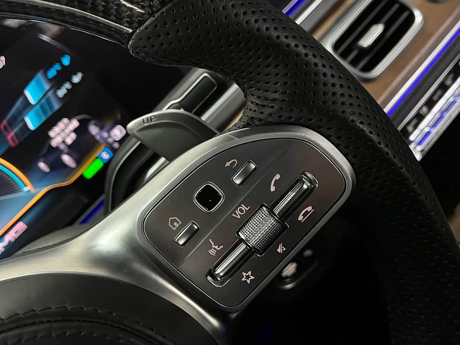 Mercedes-Benz GLE Class 2020 car image #21