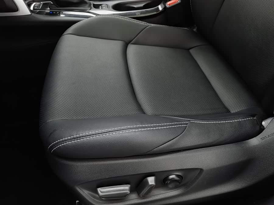 Toyota Frontlander 2023 car image #21