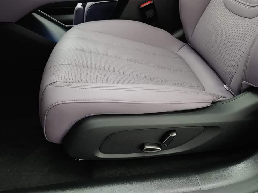 Deepal L06 2025 imagem de carro #21