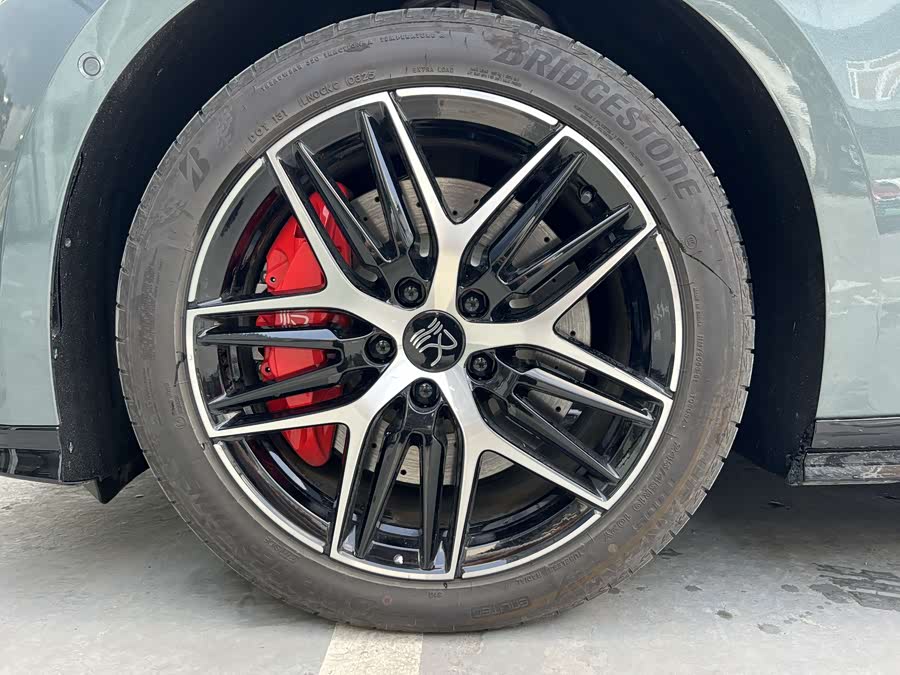 BYD HanL 2025 #21 BYD HanL 2025 car image #21