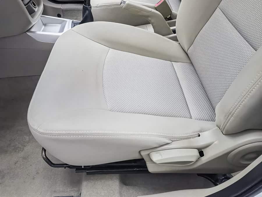 Changan Alsvin V3 2016 immagine di auto #21