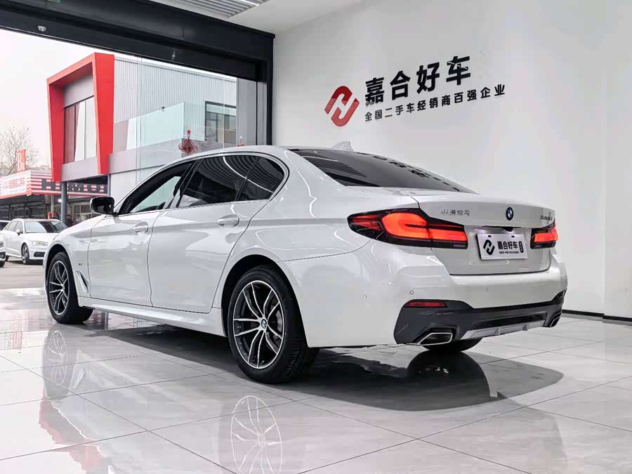 BMW 5 Series 2024 #21 BMW 5 Series 2024 car image #21