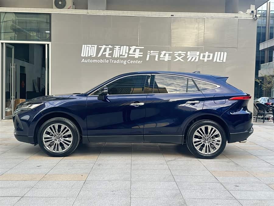 Toyota Harrier 2023 immagine di auto #21