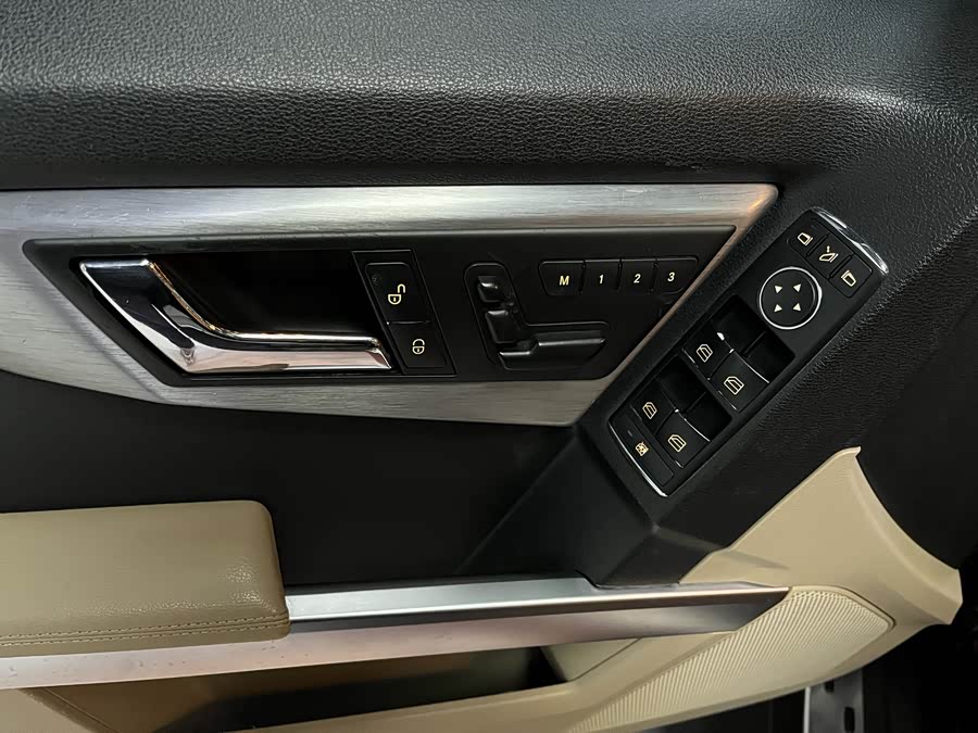 Mercedes-Benz GLK Class (Imported) 2010 car image #21