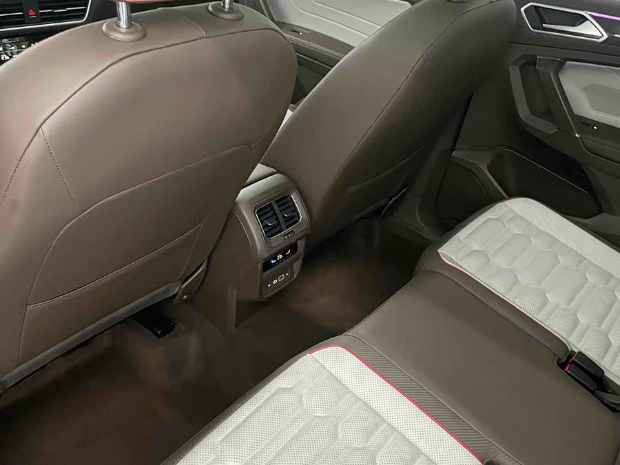 Volkswagen Tiguan L 2021 #21 Volkswagen Tiguan L 2021 immagine di auto #21