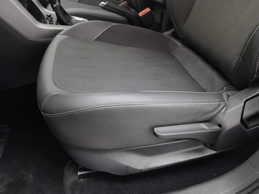 Volkswagen T-Cross 2021 car image #21