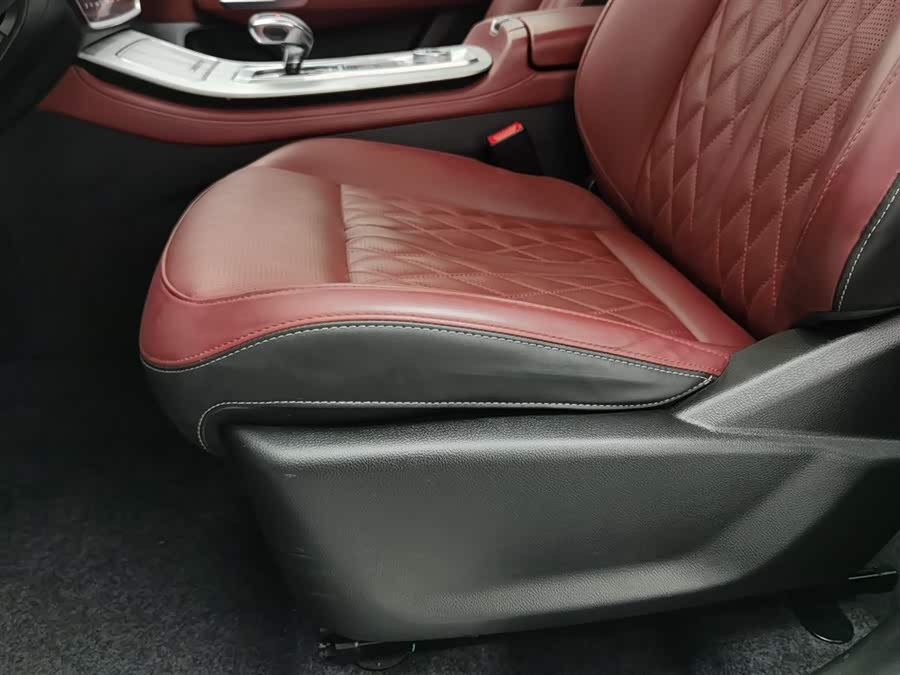 X70 PLUS 2024 car image #21