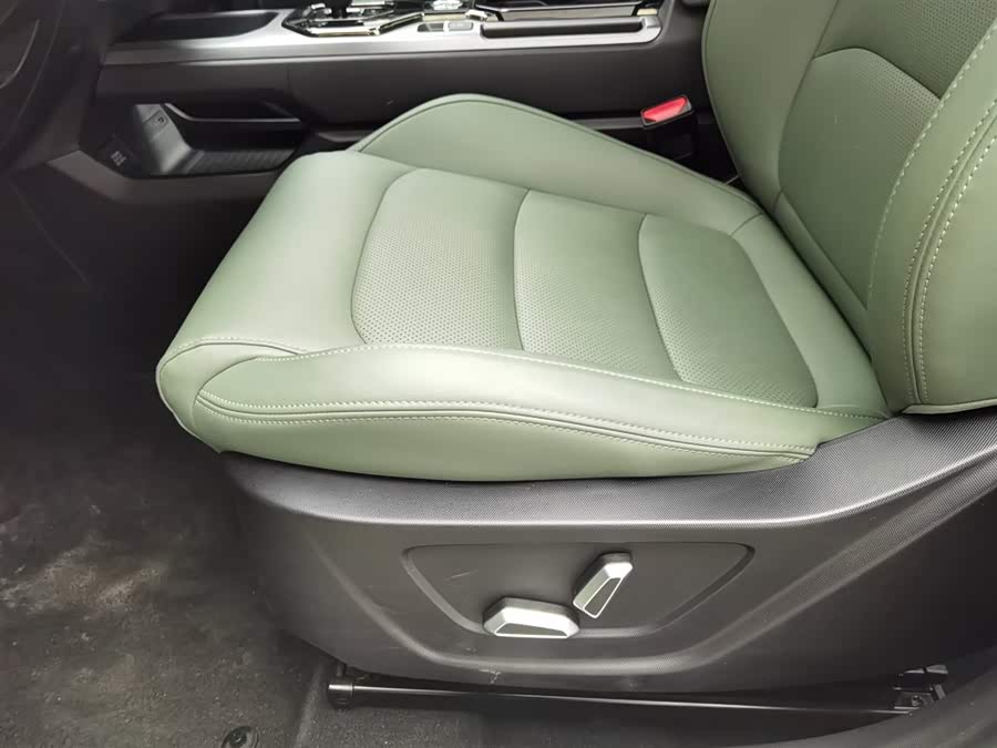 GEELY Cowboy 2025 car image #21