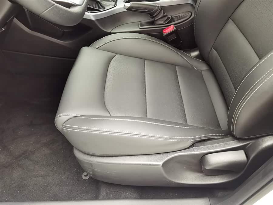 GEELY Emgrand 2022 car image #21