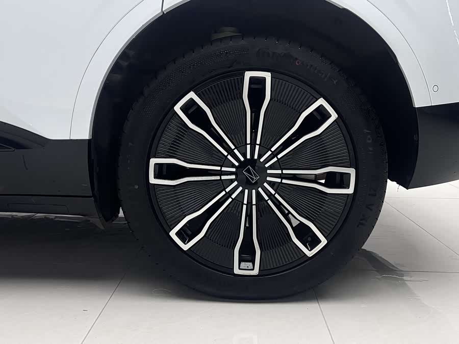 Avatr 07 2024 #21 Avatr 07 2024 car image #21