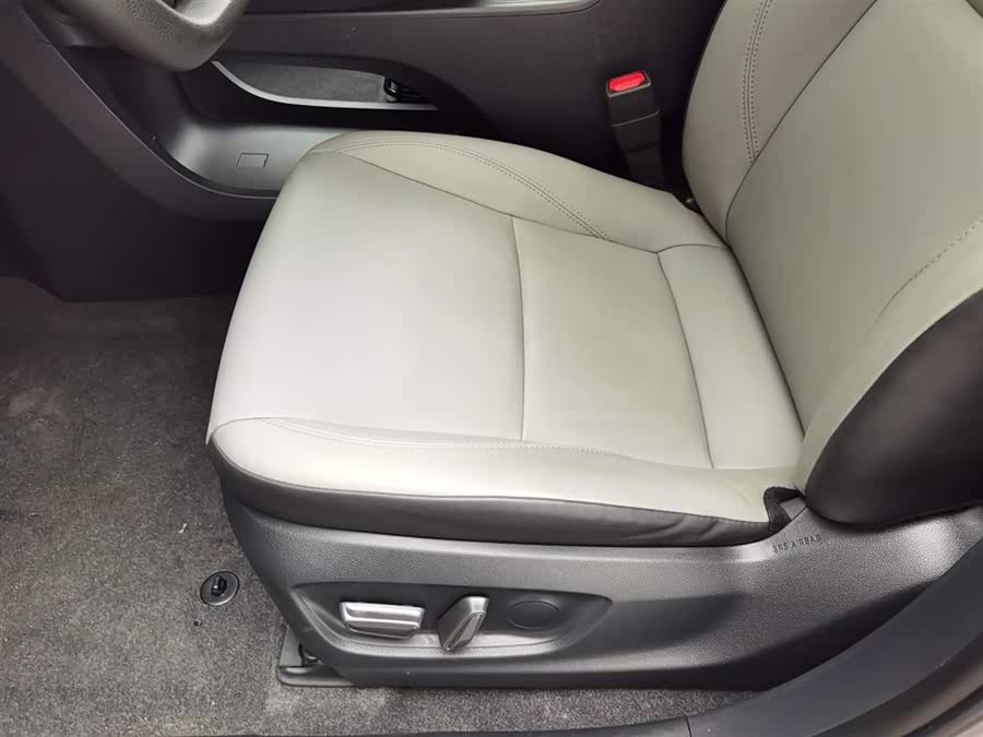 Toyota bZ3 2023 immagine di auto #21