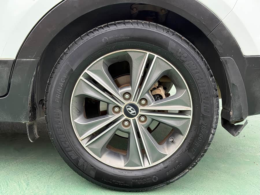 Hyundai ix25 2015 #21 Hyundai ix25 2015 car image #21