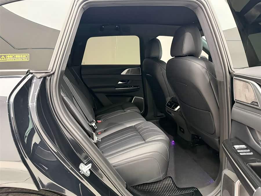 小鹏 小鹏G9 2025 汽车图片 #21