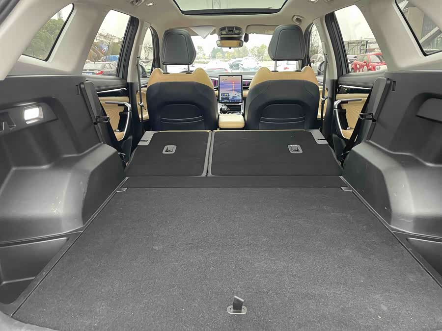 GEELY Boyue L 2022 car image #21