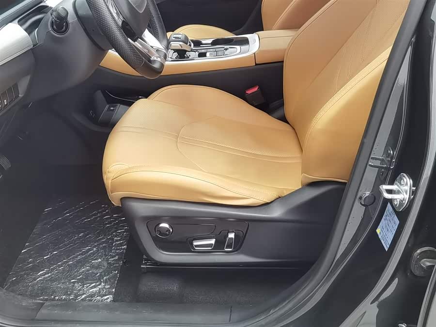 T5 EVO 2024 car image #21