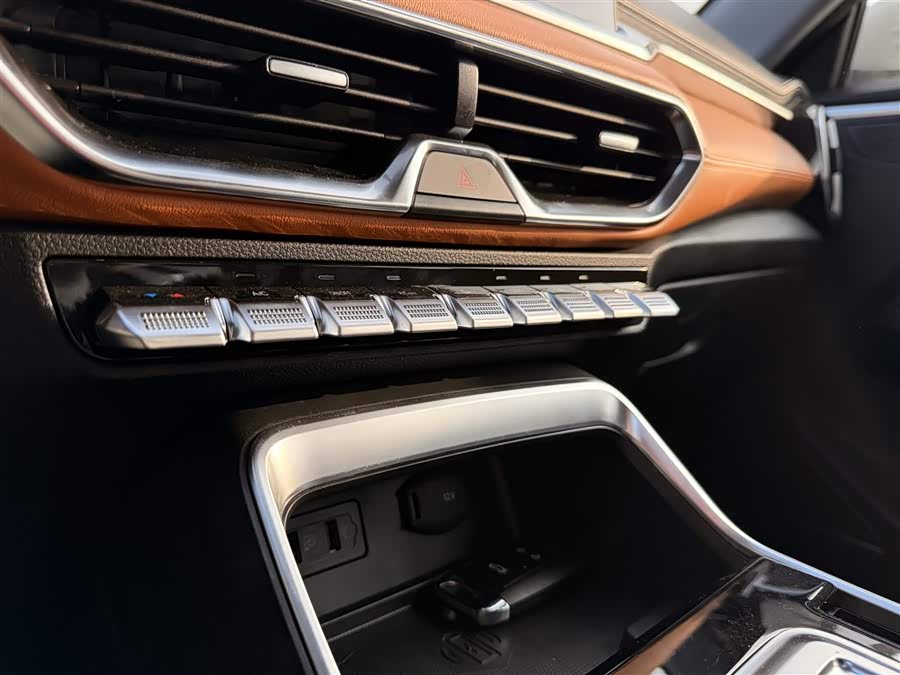 Kaiyi Showjet 2020 #21 Kaiyi Showjet 2020 car image #21