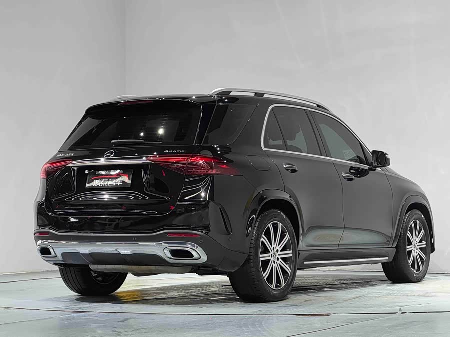 Mercedes-Benz GLE Class 2023 #21 Mercedes-Benz GLE Class 2023 car image #21