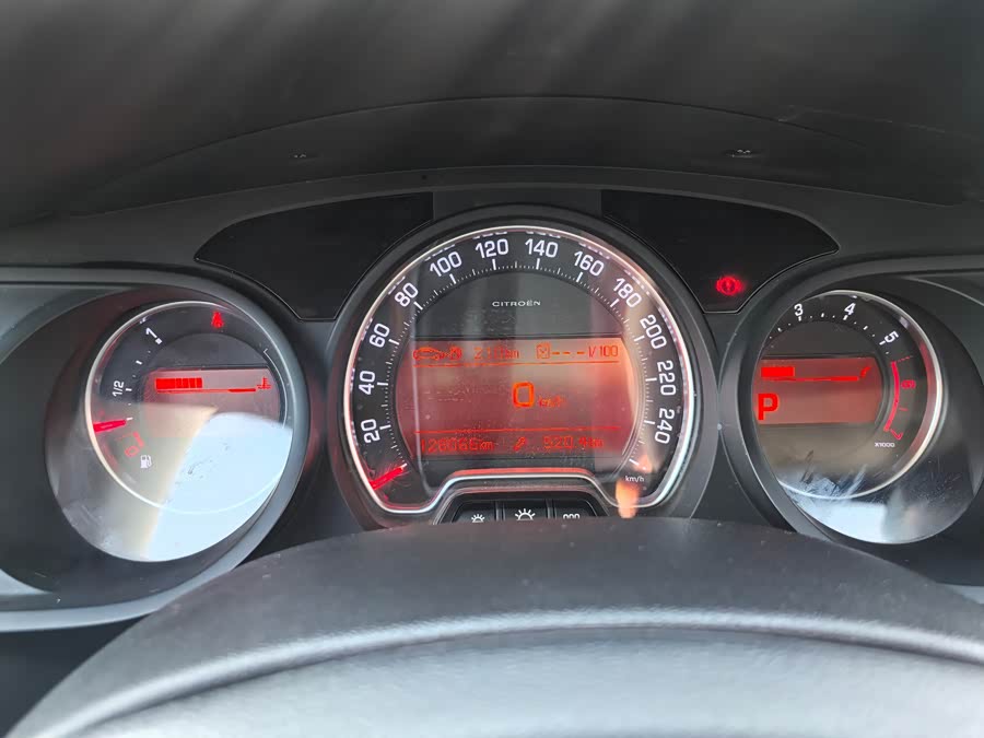 Citroen C5 2014 immagine di auto #21