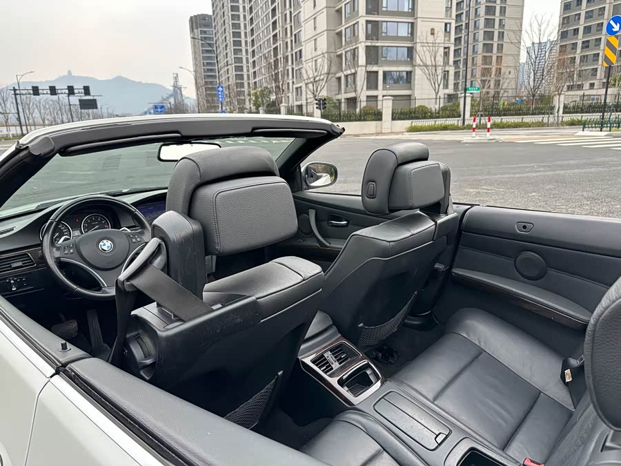 BMW 3 Series (Imported) 2010 car image #21