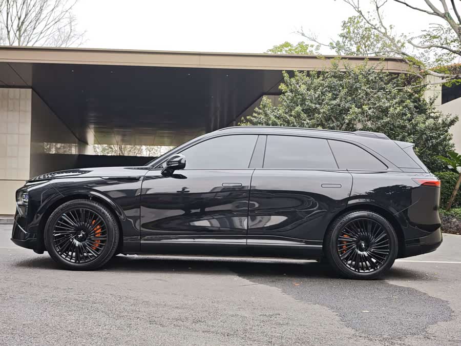 Xpeng G9 2025 car image #21