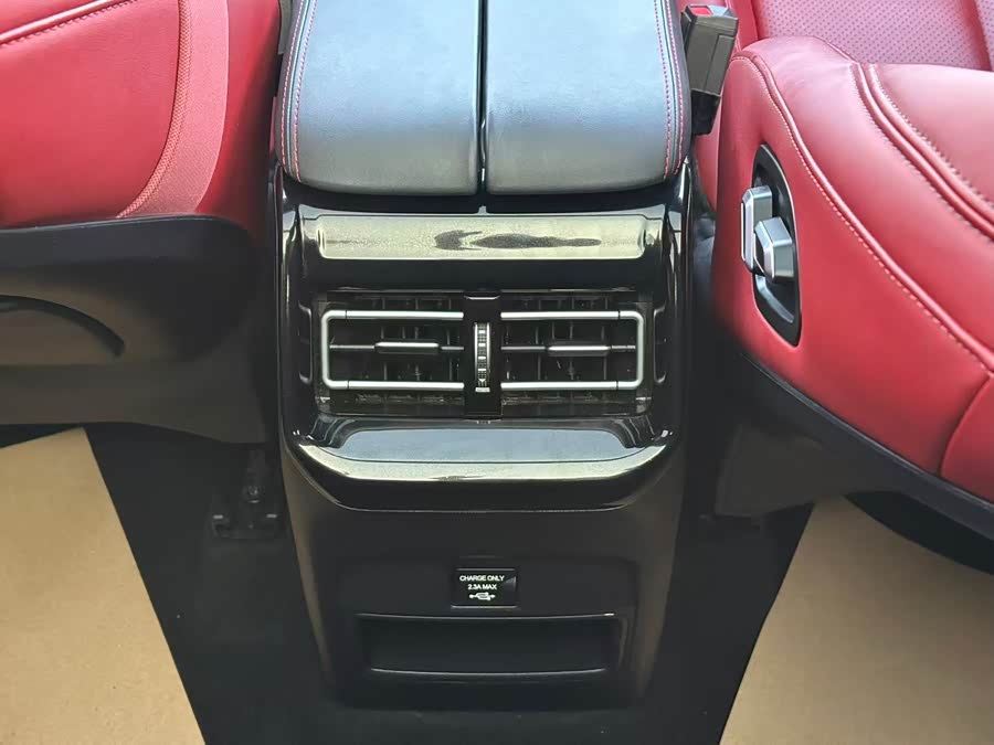 Forthing T5 EVO 2023 car image #21