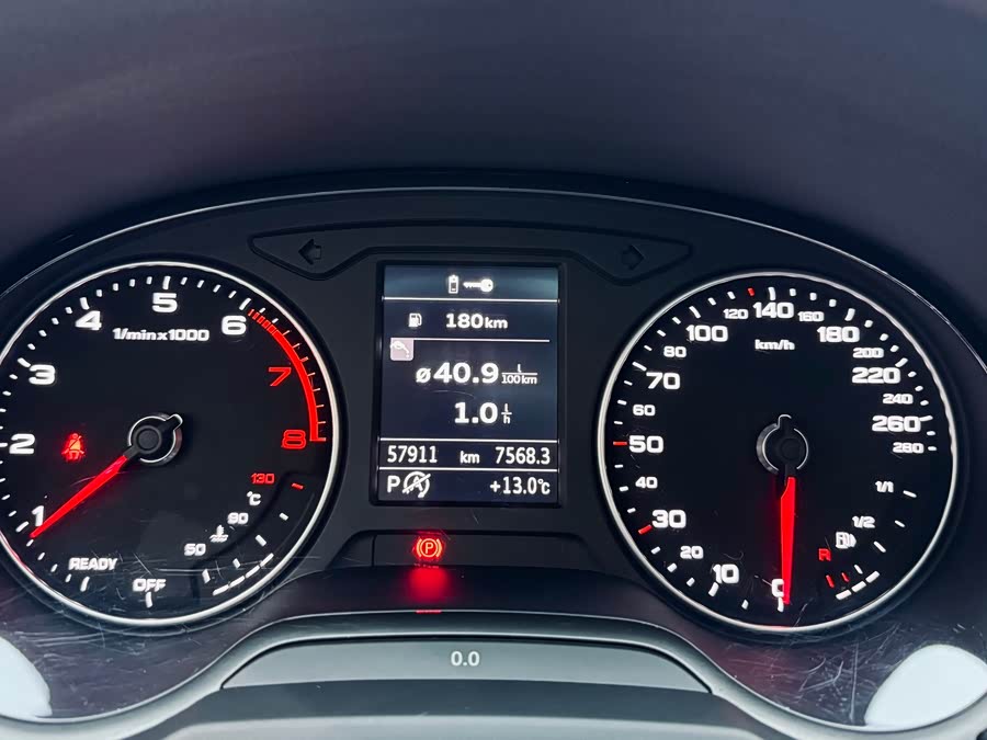 Audi A3 2019 car image #21