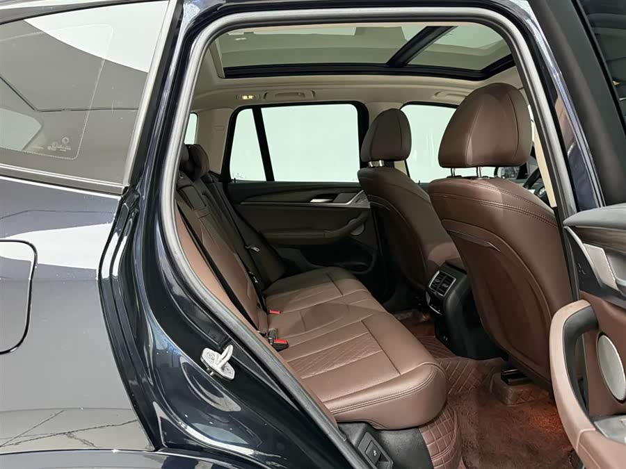 BMW X3 2023 immagine di auto #21