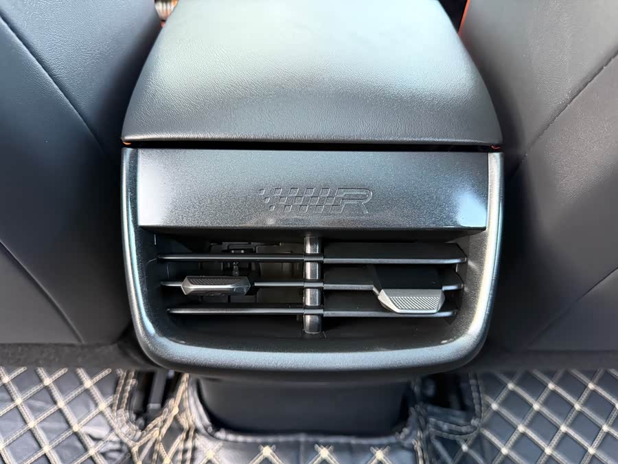 Changan UNI-V 2025 #21 Changan UNI-V 2025 immagine di auto #21