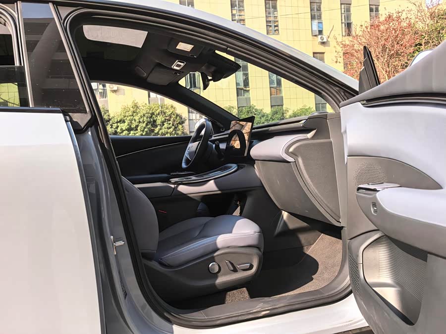 Xpeng G7 2025 #21 Xpeng G7 2025 car image #21