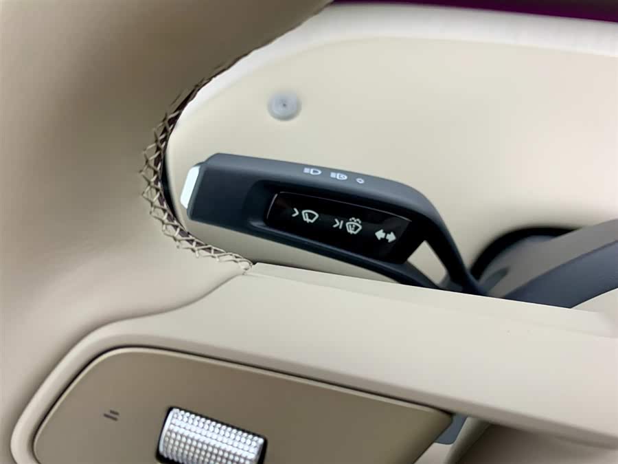 MI YU7 2025 car image #21