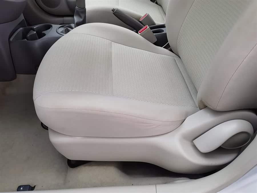 日产 阳光 2013 汽车图片 #21