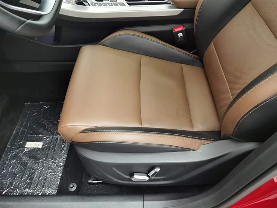 GEELY Coolray 2019 car image #21
