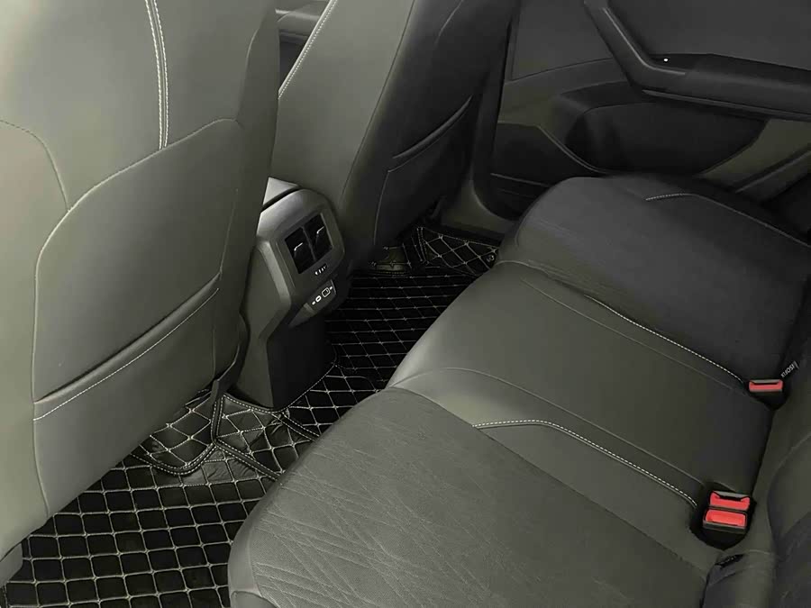 Volkswagen T-Cross 2022 car image #21