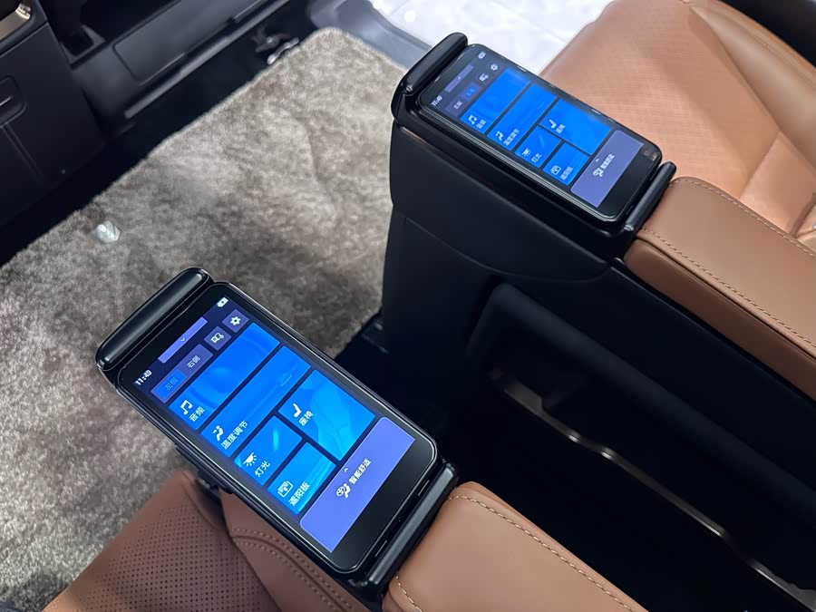 Toyota Vellfire 2024 #21 Toyota Vellfire 2024 صورة سيارة #21