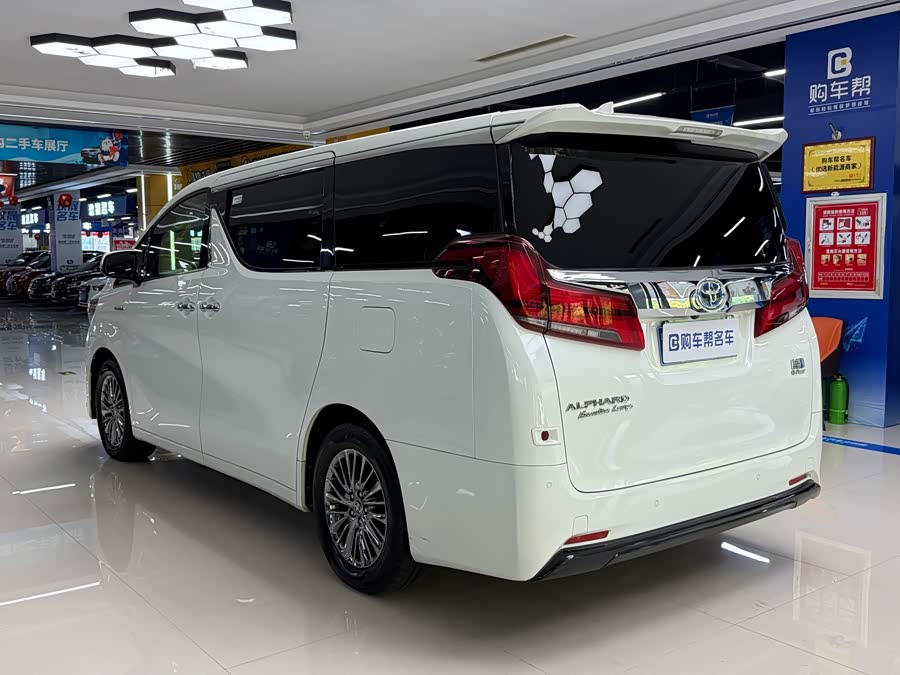 Toyota Alphard 2022 car image #21