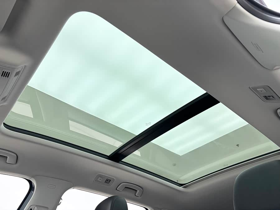 Volkswagen Tayron 2022 immagine di auto #21