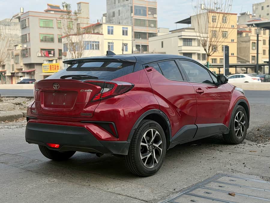 Toyota C-HR 2020 immagine di auto #21