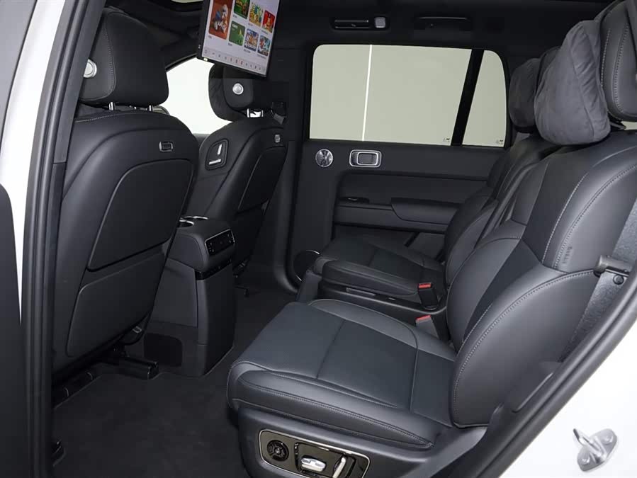 Li L9 2023 صورة سيارة #21