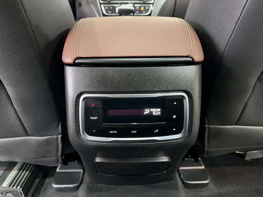 GAC Trumpchi GS8 2017 car image #21