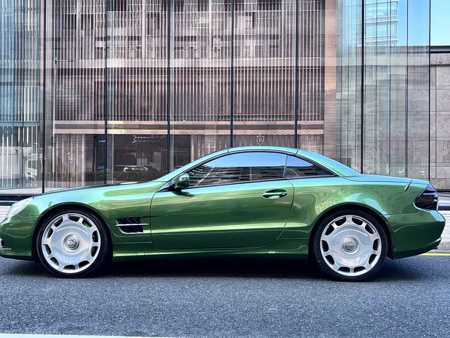 Mercedes-Benz SL Class 2011 car image #21