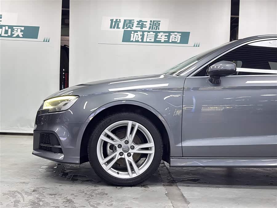 Audi A3 2020 car image #21
