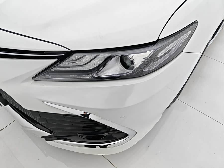 Toyota Camry 2023 immagine di auto #21