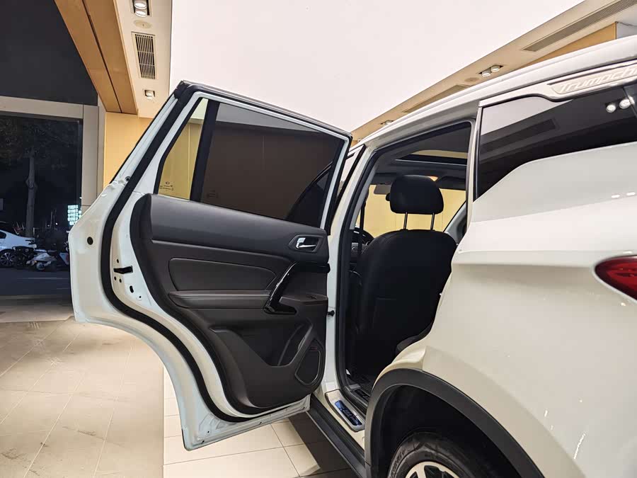 GAC Trumpchi GS4 2017 car image #21