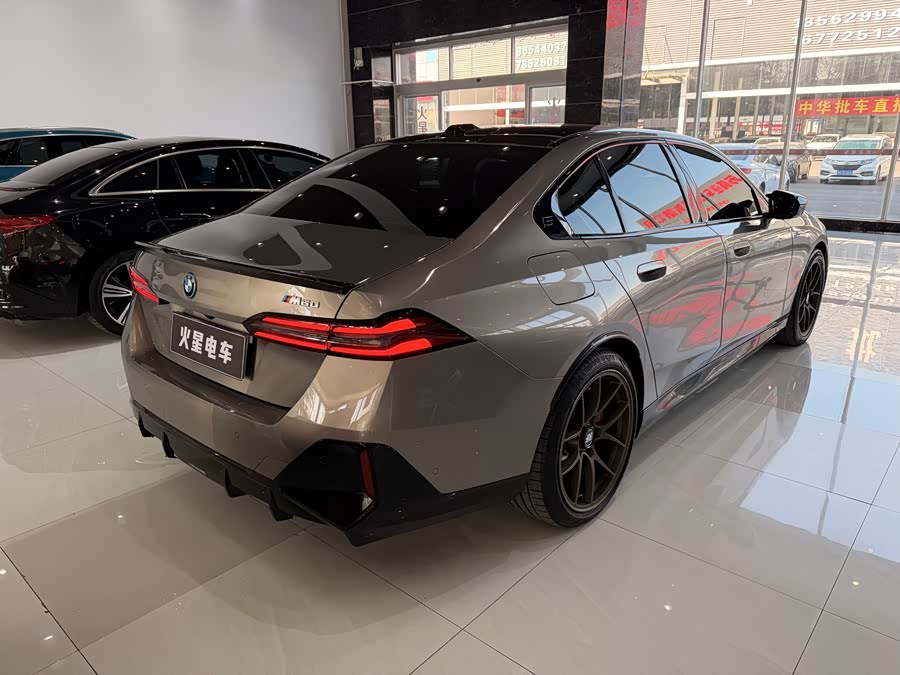 BMW i5 M60 2025 car image #21