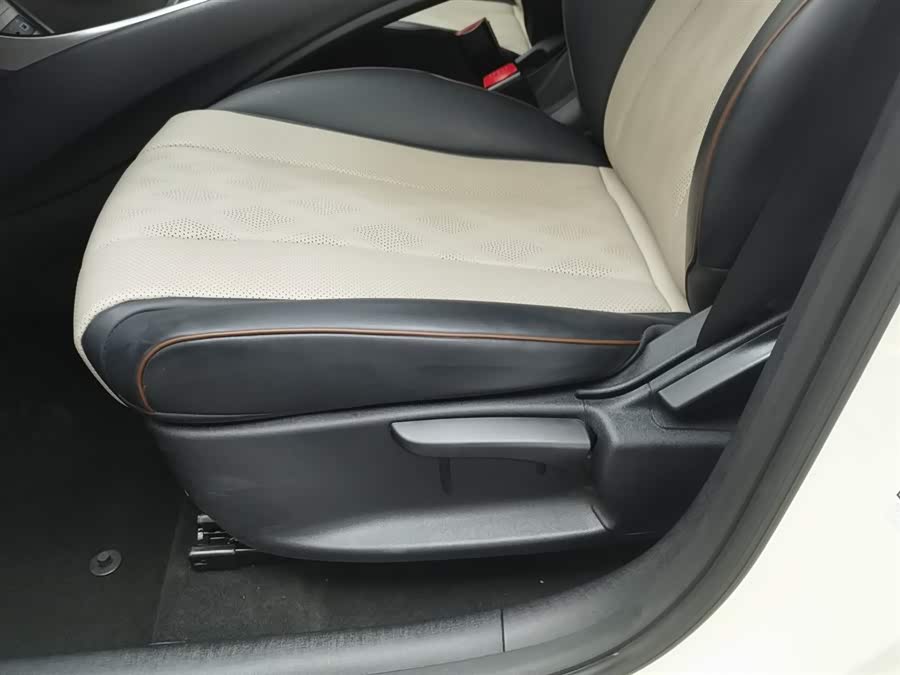 BYD Dolphin 2024 #21 BYD Dolphin 2024 car image #21