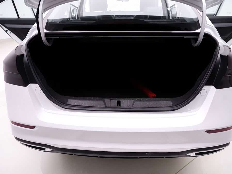 GEELY Emgrand 2022 car image #21