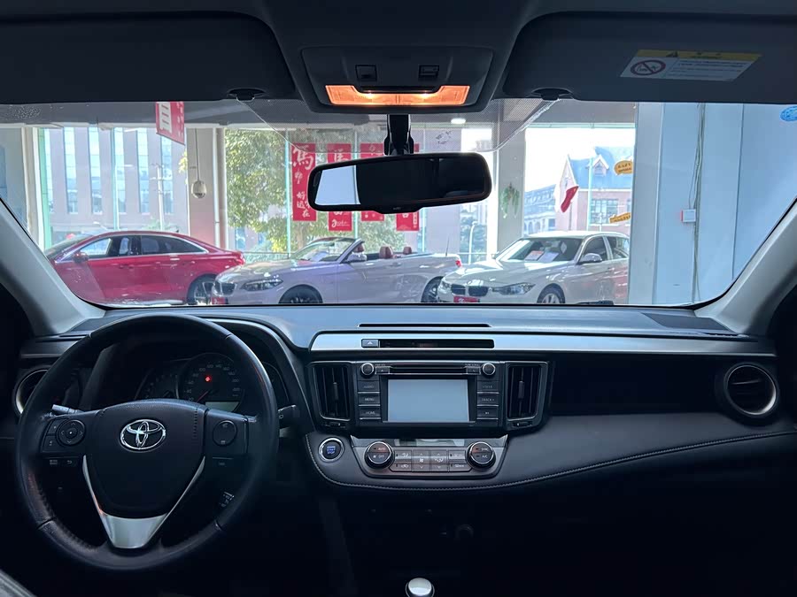 Toyota RAV4 2014 #21 Toyota RAV4 2014 car image #21