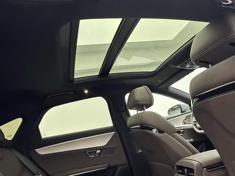 BYD Han 2025 car image #21