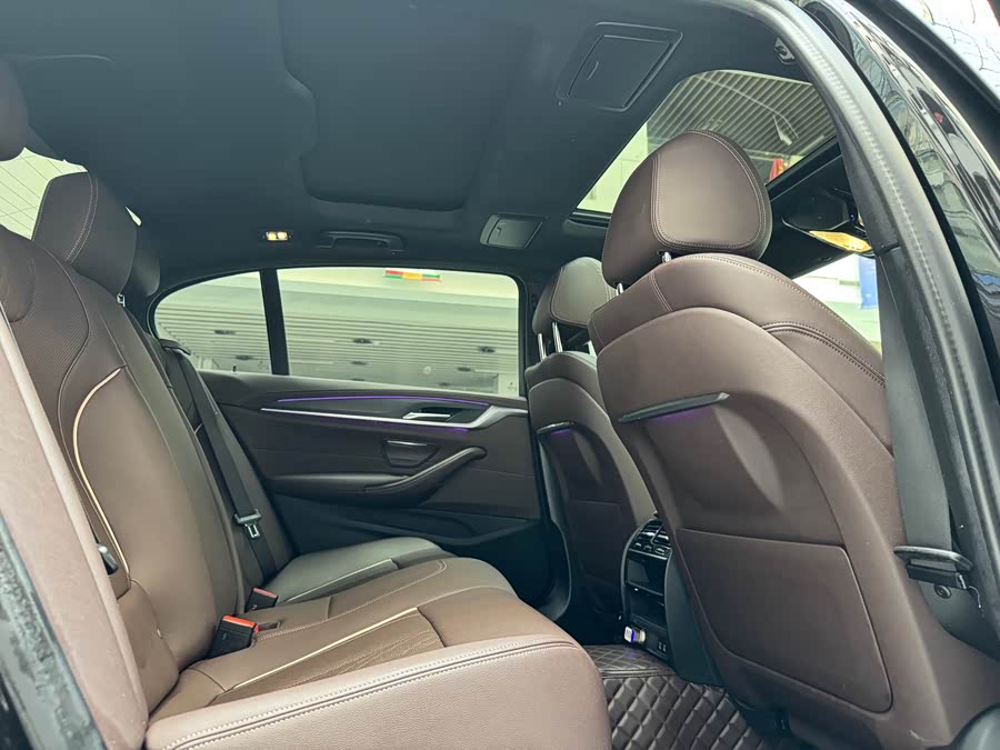 BMW 5 Series 2022 car image #21