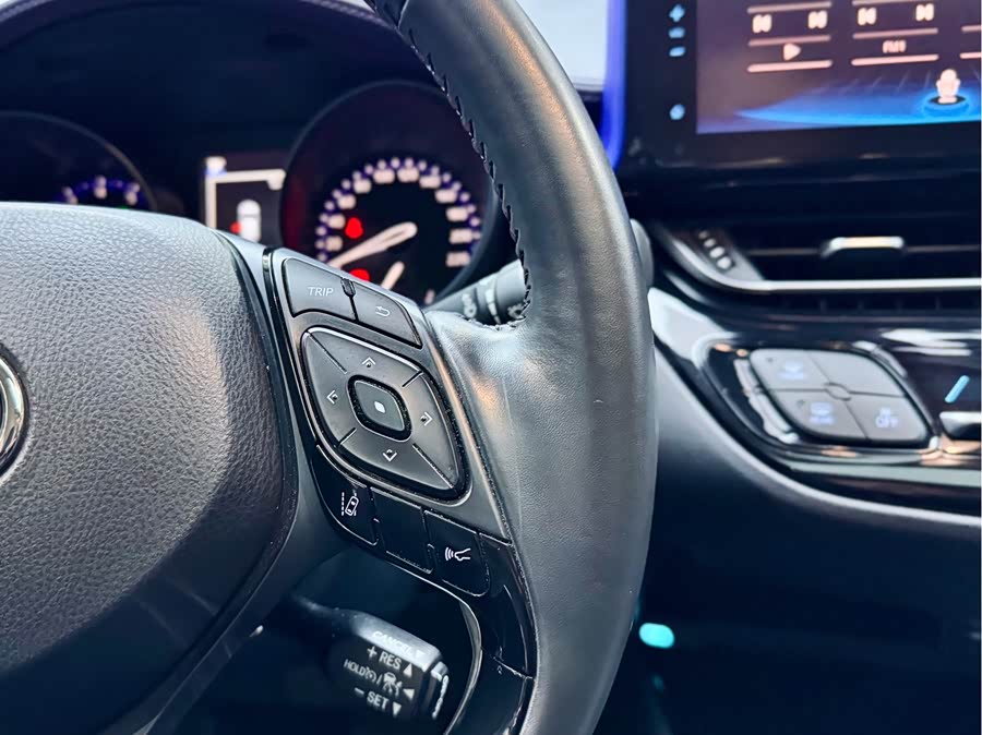 Toyota C-HR 2020 immagine di auto #21